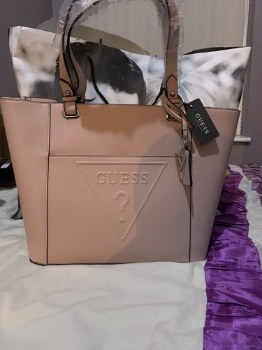 Bnwt guess shoulder - bnwt,