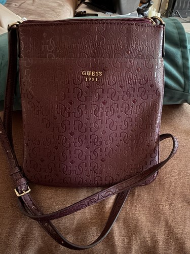 Burgundy saffiano leather - burgundy,